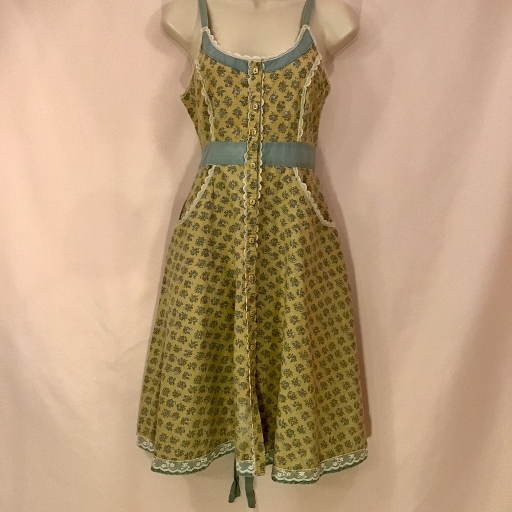 Vintage Gunne Sax Flower Lace Dress w/ Pockets